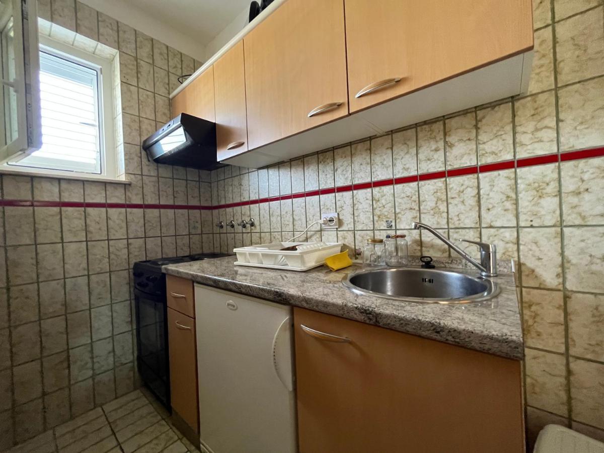 Apartments Vuksan ラブ エクステリア 写真