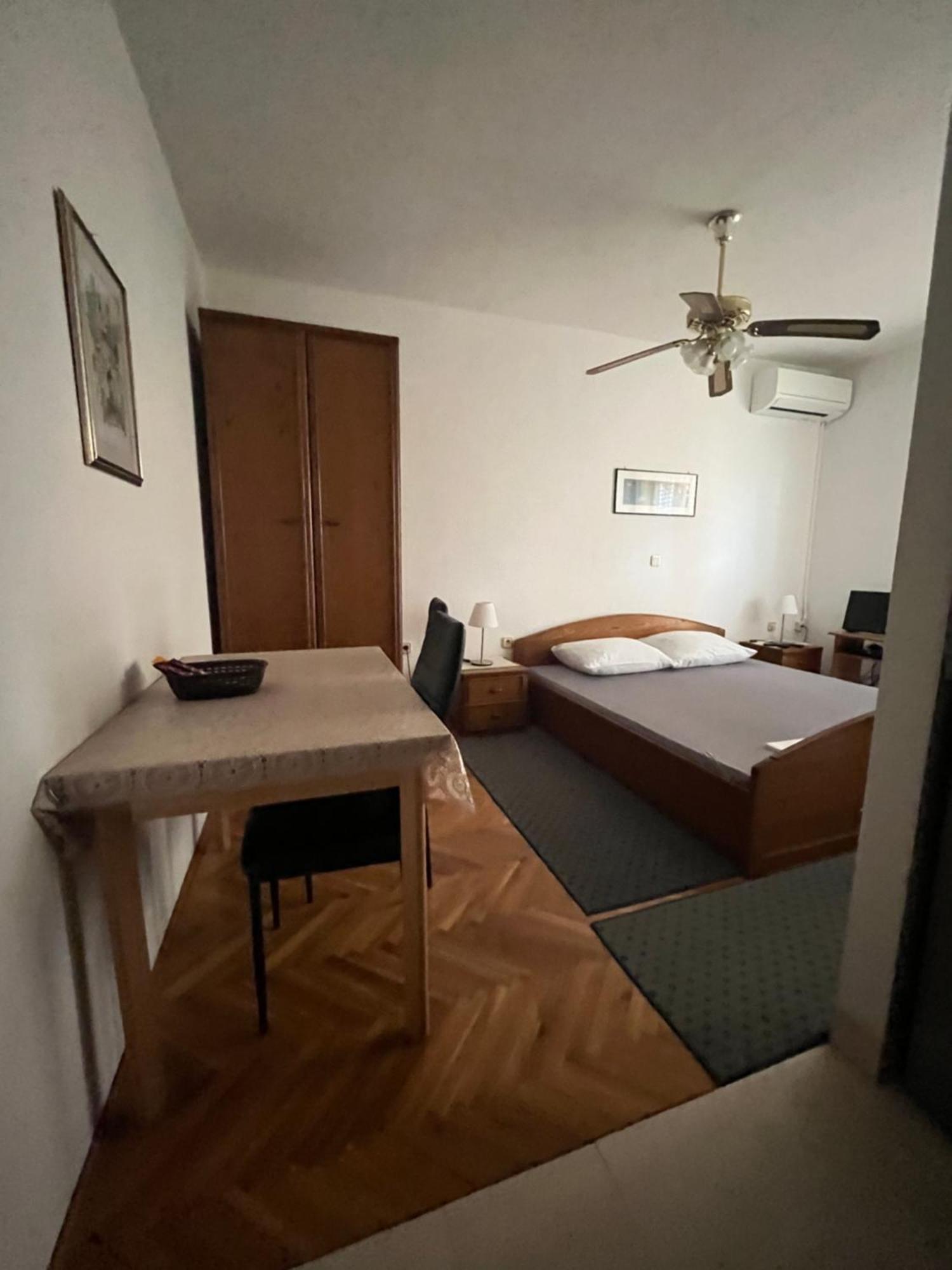 Apartments Vuksan ラブ エクステリア 写真